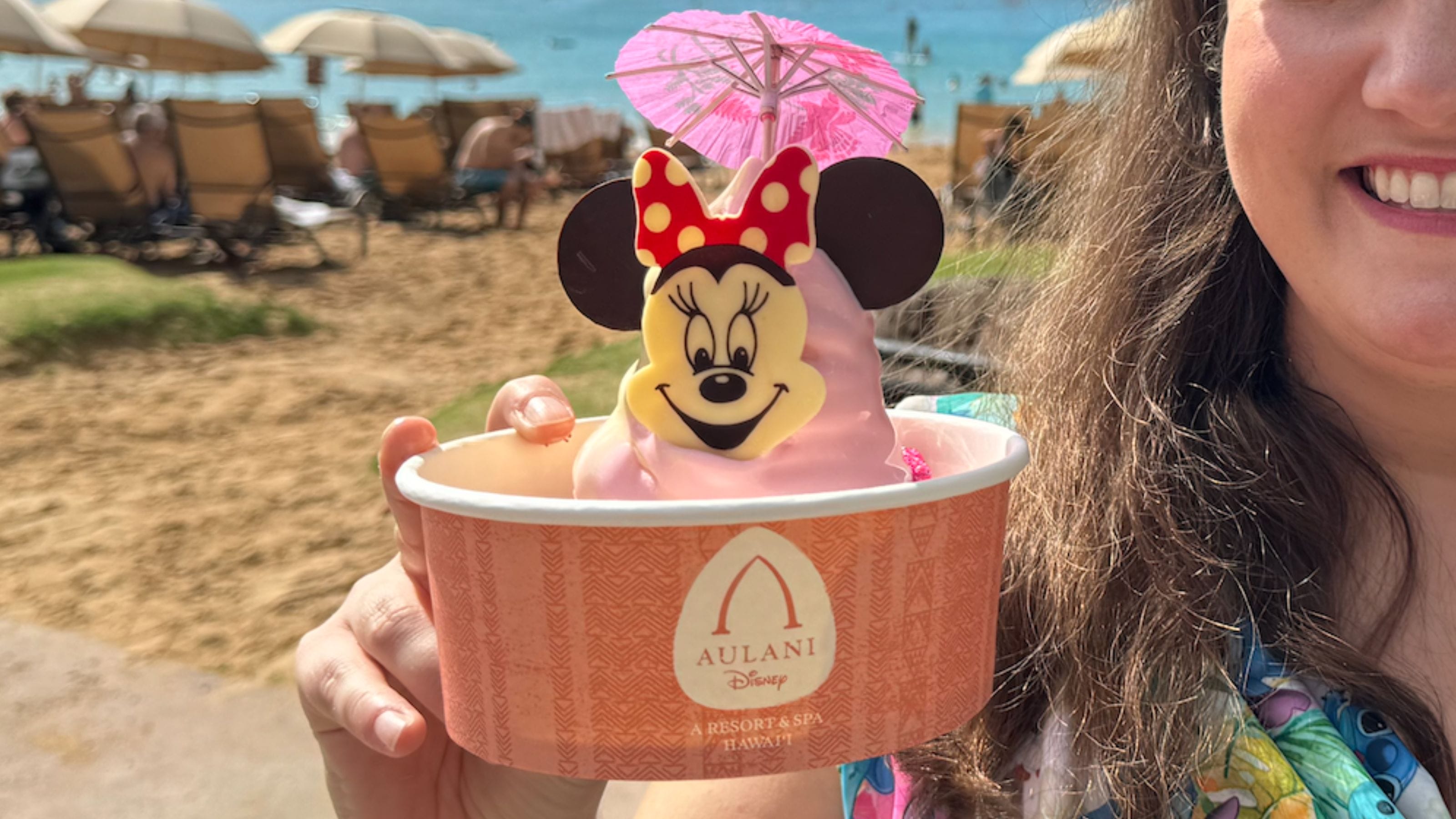 Minnie Stawberry Dole Whip at Aulani