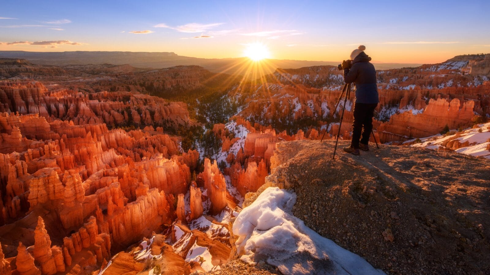 Sunrise at Bryce Canyon National Park.