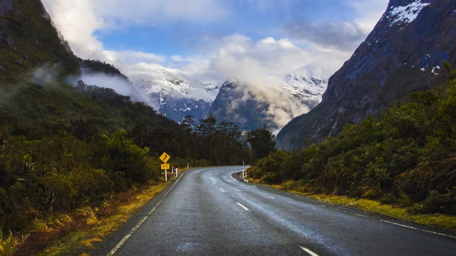 Road to Milford Sound in New Zealand.