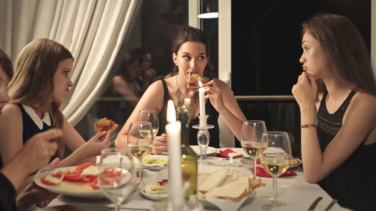 girls having dinner together