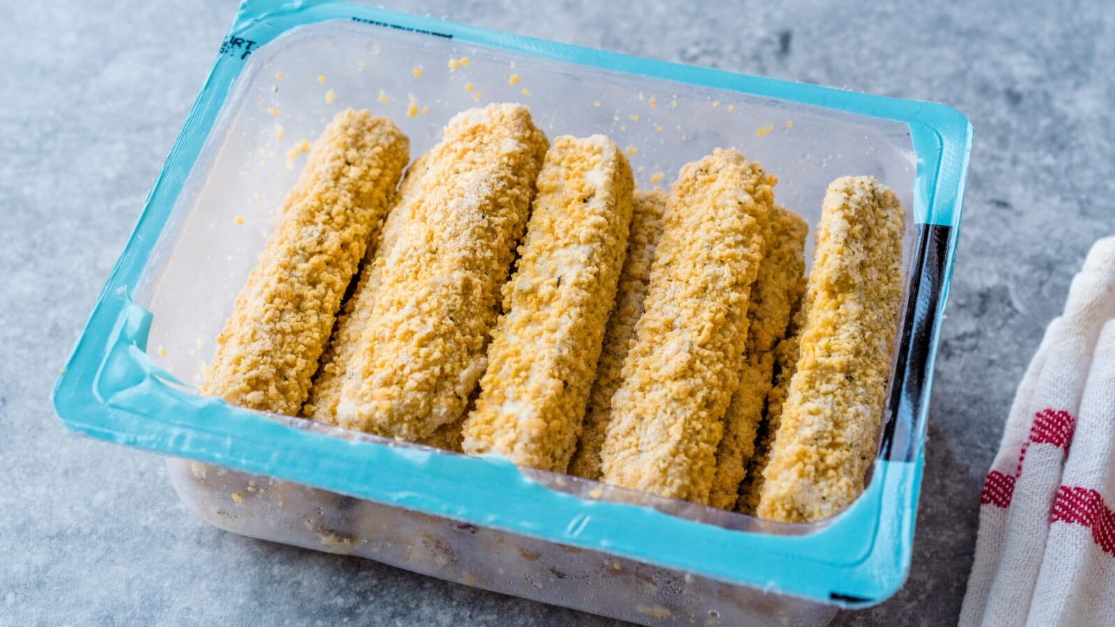 Raw Frozen Breaded Mozzarella Cheese Sticks