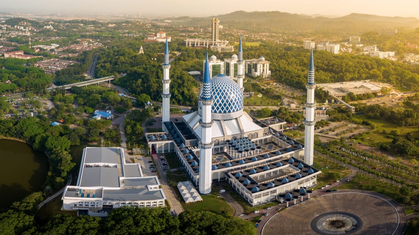 Aerial Photo - Sultan Salahuddin Abdul Aziz Shah Mosque, Malaysia