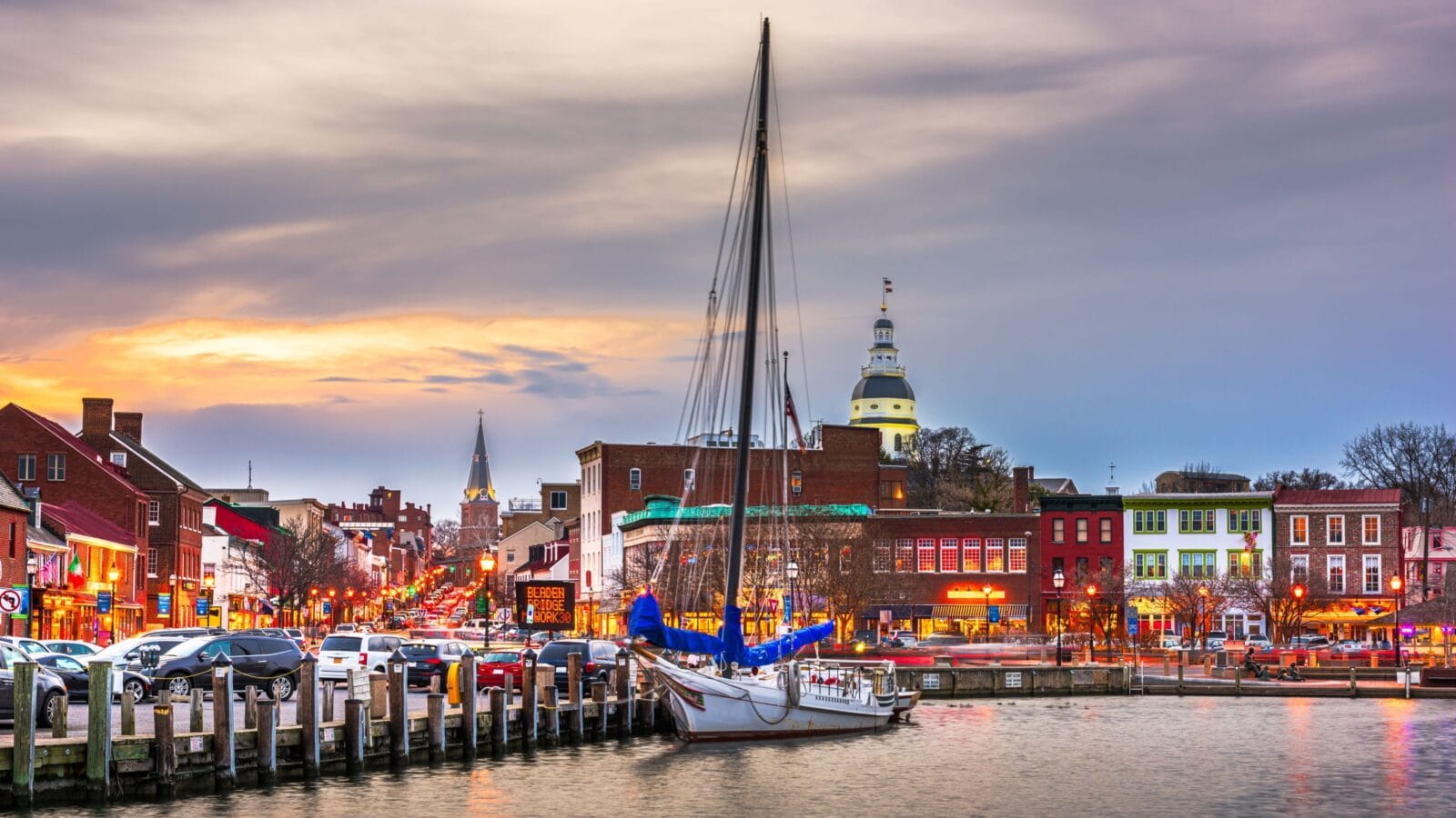 Annapolis, Maryland, USA from Annapolis Harbor at dusk