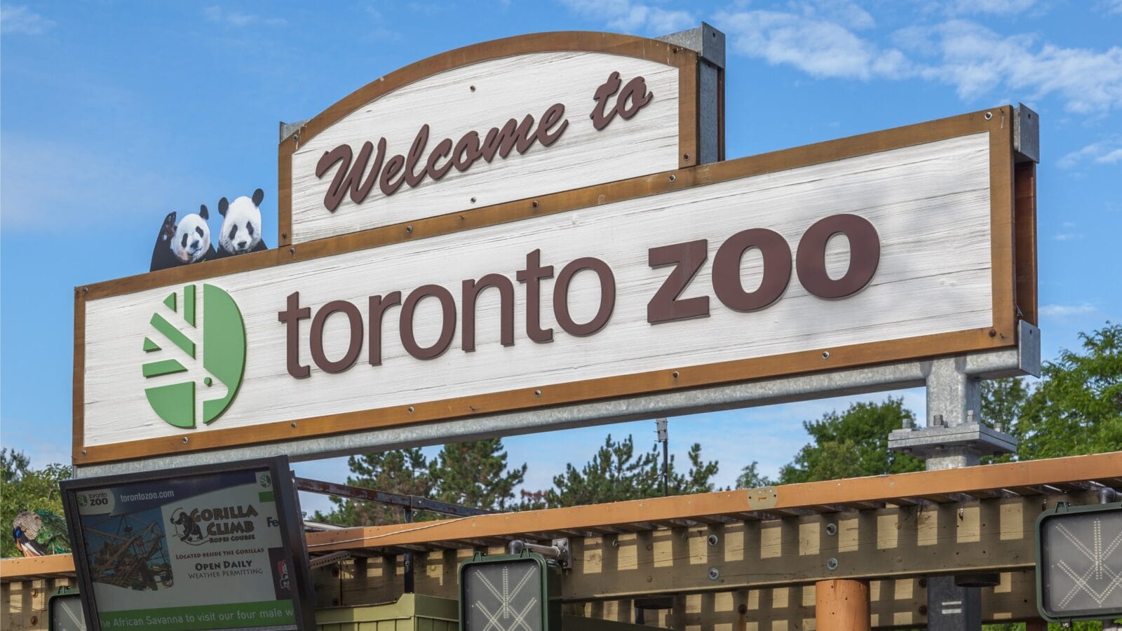 Sign of the Toronto Zoo at entrance in Toronto