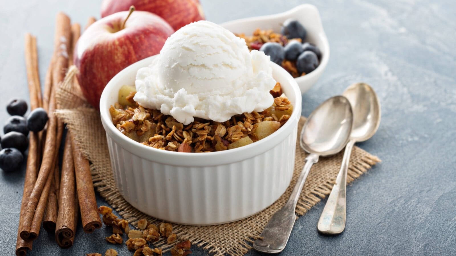 Apple crisp with vanilla ice cream - homemade fall dessert