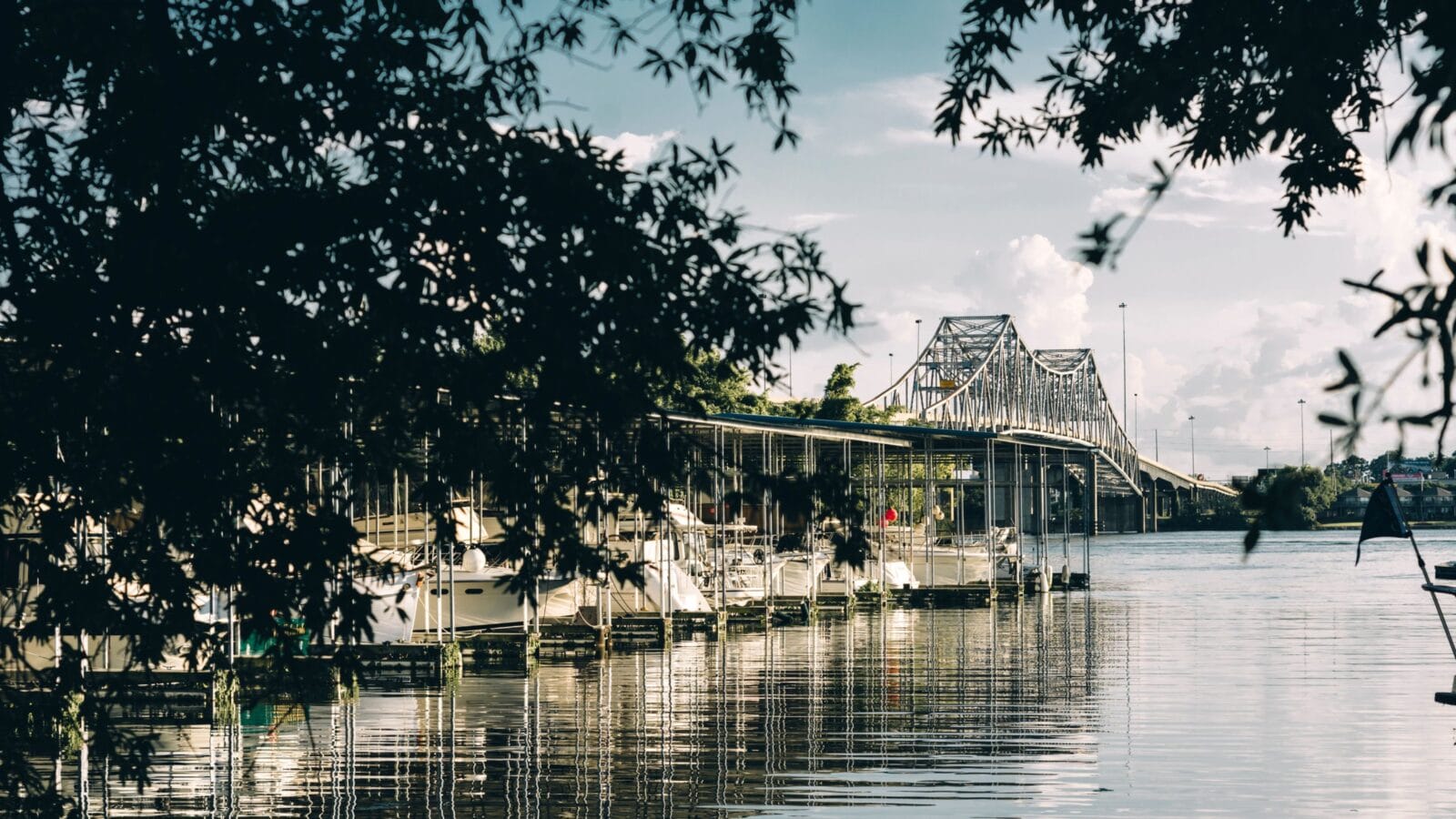 A beautiful shot of a Steamboat Bill Bridge across the Tennessee River in Decatur, Alabama