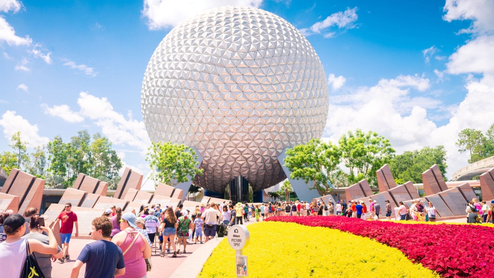 EPCOT Center Walt Disney World, Sphere Entrance Gate