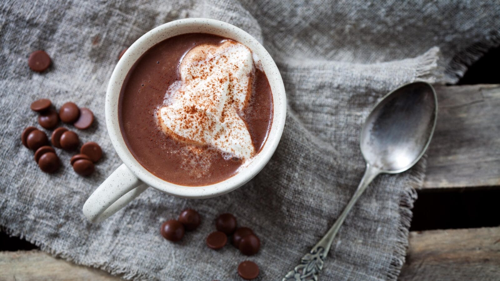 Hot chocolate with whipped cream