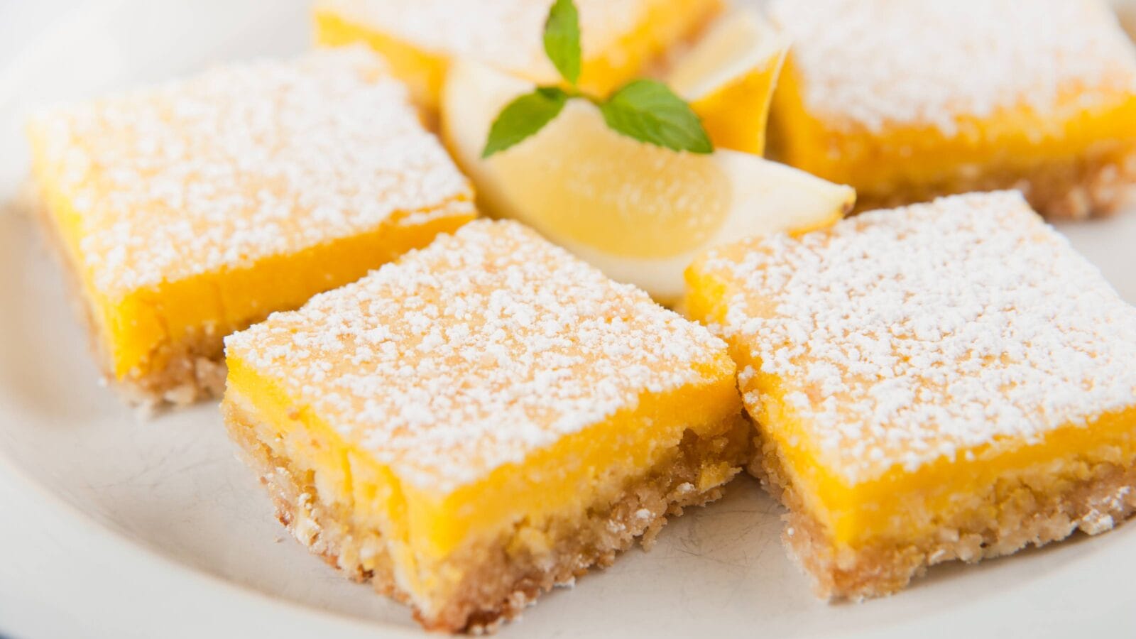 Gourmet Homemade Lemon Bars